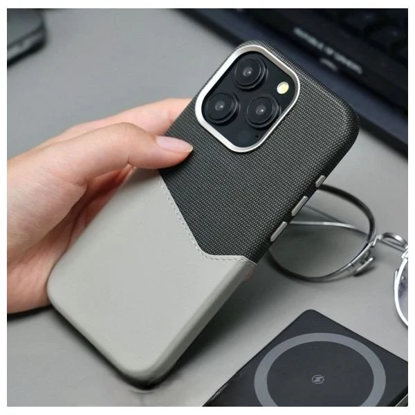 Fashion Case Mobile Cover For iPhone 16 Pro - Black